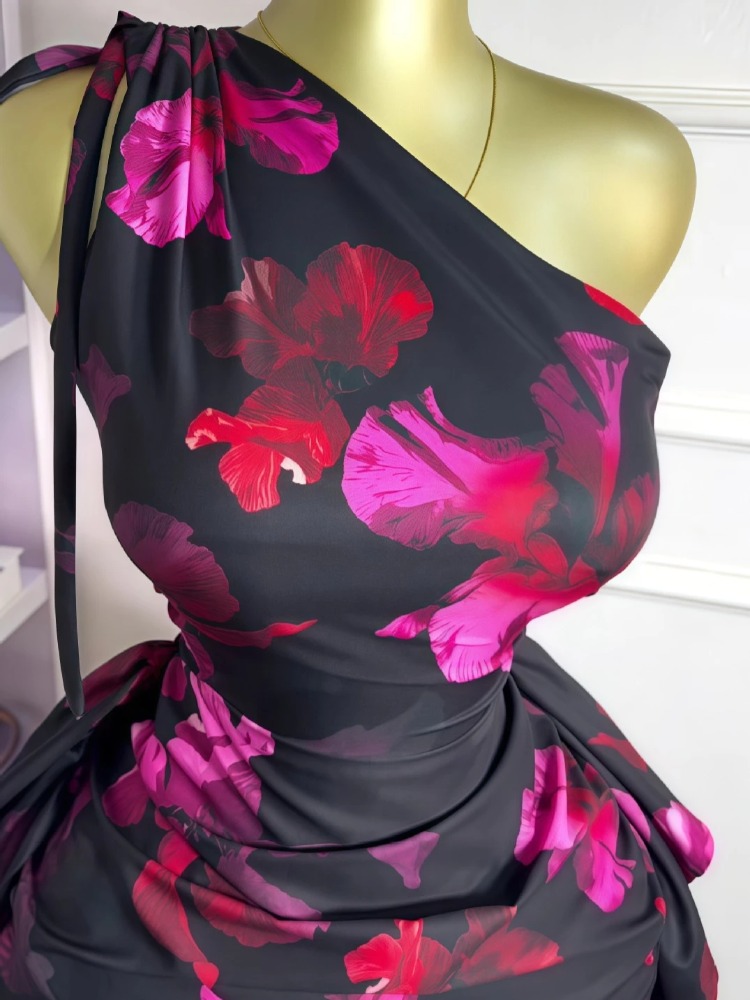 Feminino floral impresso um om - Midi Skirt Floral avaliação e preço